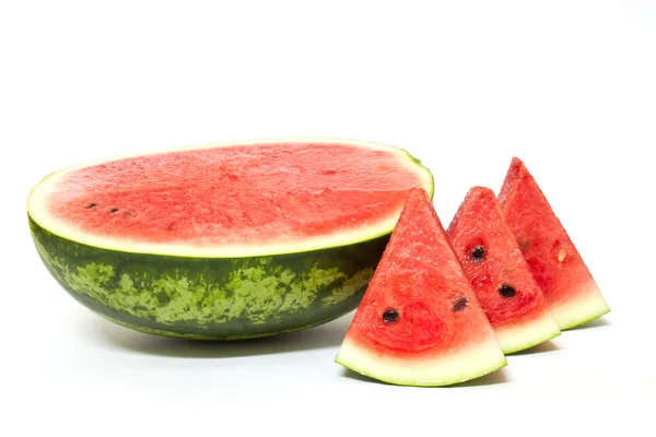 Scheiben Wassermelone isoliert auf weißem Hintergrund. — Stockfoto