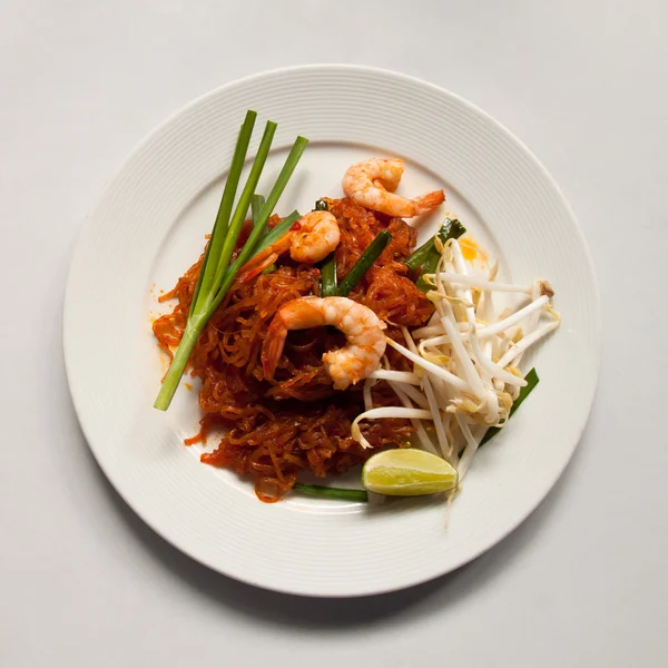 Thai stir-fried noodles — Stock Photo, Image