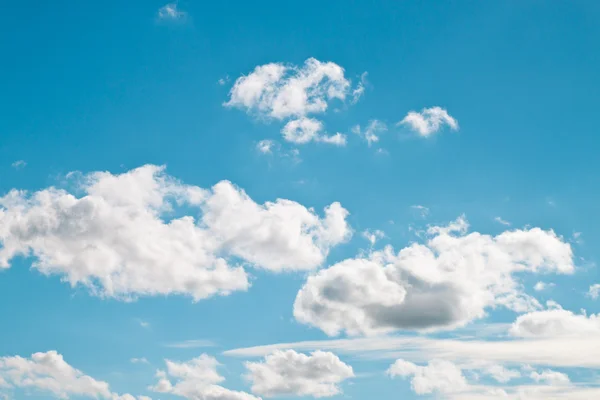 Himlen med moln — Stockfoto