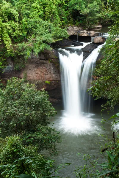 Cascadas en Tailandia, Haew suwat — Foto de Stock