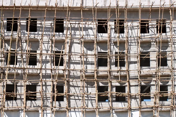 设有脚手架的建筑工地 — 图库照片