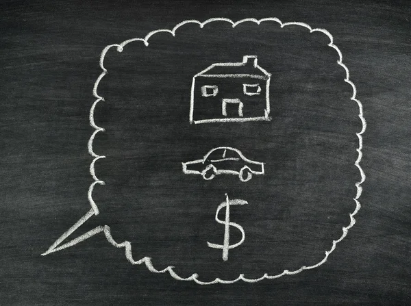 Hus, bil och pengar på blackboard — Stockfoto
