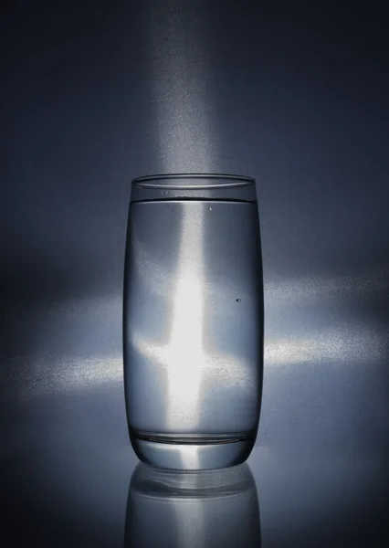 Abstraktes Glas Wasser — Stockfoto