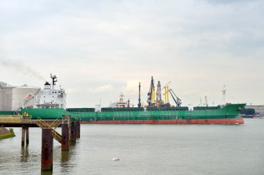 Petrol Tankeri Gemisi
