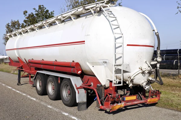 Camión cisterna de combustible — Foto de Stock