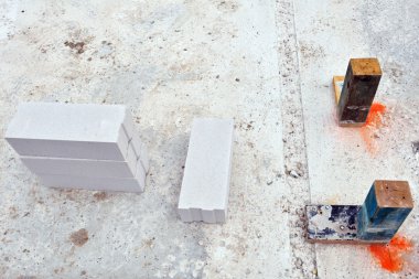 kumtaşı tuğla ile yeni evler inşa