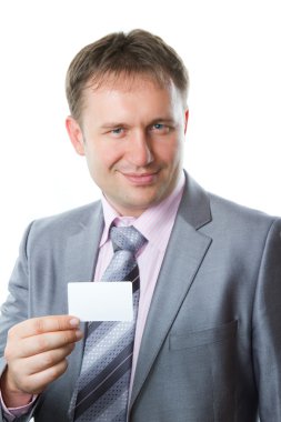 yakışıklı iş adamı boş kartı üzerinde beyaz backgr izole portresi