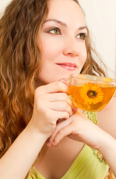 Portrait of young beautiful woman with tea The concept of eating and drink — Stock Photo, Image