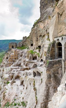 Gürcistan Kafkasya bölgesindeki dağlar uplistsikhe Panoraması