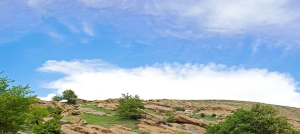 Panorama of Prehistoric ruins of cave-dwelling town Uplistsikhe in Caucas — Stock Photo, Image
