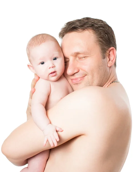 Pai e bebê recém-nascido filha abraçando no fundo branco isolado — Fotografia de Stock