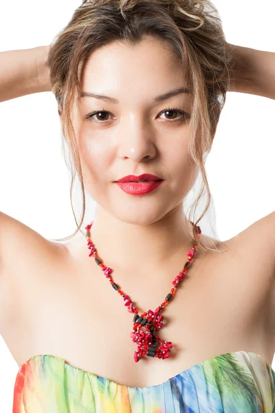 Retrato de mulher bonita no fundo branco isolado — Fotografia de Stock