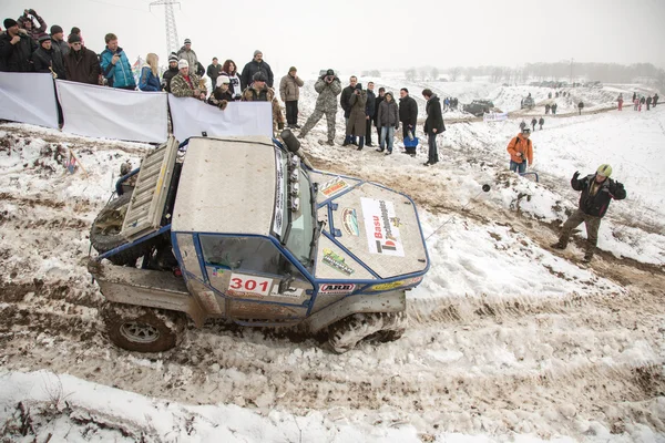 Almaty, Kazakhstan - February 21, 2013. Off-road racing on jeeps, Car competition, ATV. — Stock Photo, Image