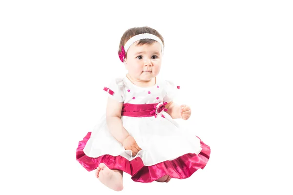 小可爱婴儿女孩穿着粉红色衣服隔绝在白色背景使用它为孩子、 为人父母或爱概念 — 图库照片