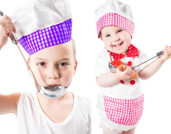 Crianças cozinham menino e menina usando um chapéu de chef com panela isolada no fundo branco.O conceito de comida saudável e infância — Fotografia de Stock