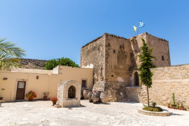 Manastır (friary) Yunanistan Crete Adası'nda Messara Vadisi'nde. Messara - en büyük düz Girit'te olduğunu