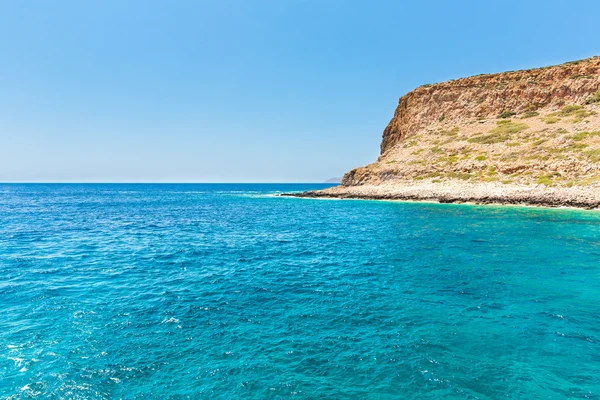 Playa Balos. Vista desde la isla Gramvousa, Creta en Grecia.Aguas turquesas mágicas, lagunas, playas de arena blanca pura . —  Fotos de Stock