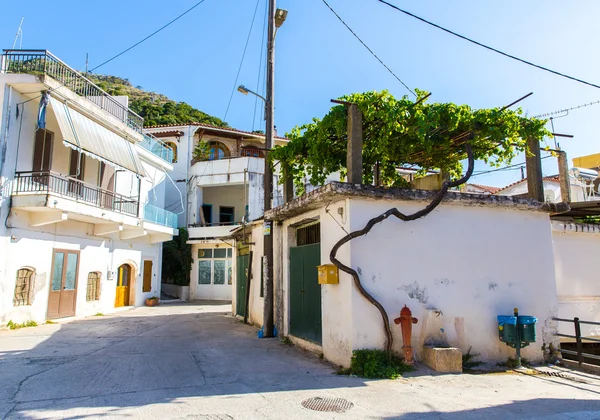 Malé krétské vesnice v ostrově Kréta, Řecko. ostatní přidáno několik fotek z Kréty — Stock fotografie