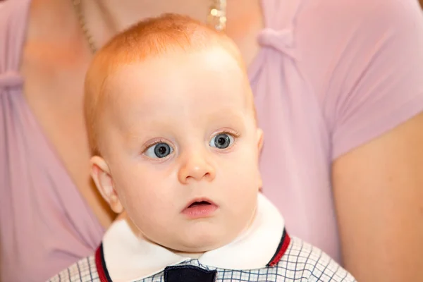 Imádnivaló baba kisfiú portréja — Stock Fotó