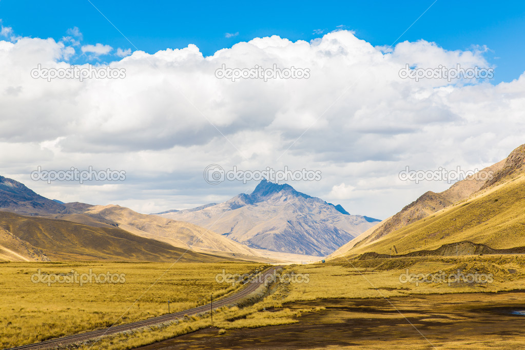 Camino CuscoPuno, Perú, América del Sur. Valle Sagrado de los Incas