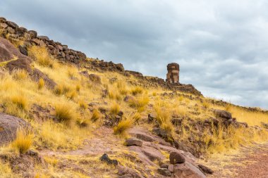 mezar yazıtı Kule'ye sillustani, peru