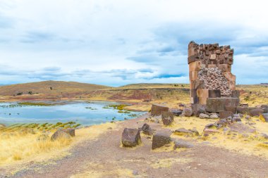 mezar yazıtı Kule'ye sillustani, peru