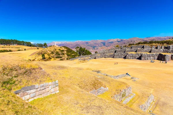 在 saqsaywaman，秘鲁的印加墙 — 图库照片