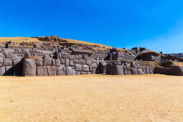 Inca muur in saqsaywaman, peru — Stockfoto