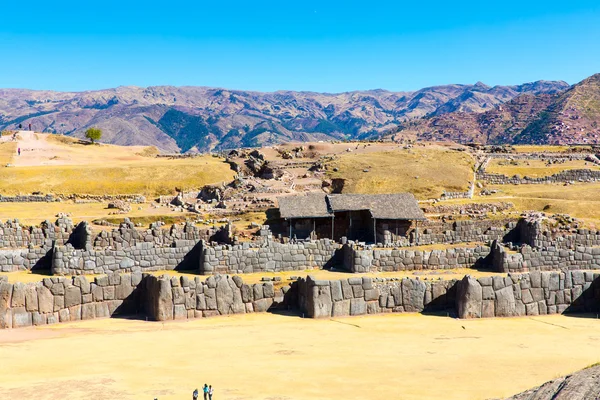 Стена инков в SAQSAYWAMAN, Peru — стоковое фото