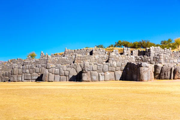 在 saqsaywaman 的印加墙 — 图库照片