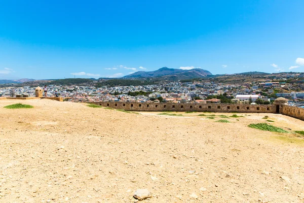 Eski şehrin tipik sokak — Stok fotoğraf