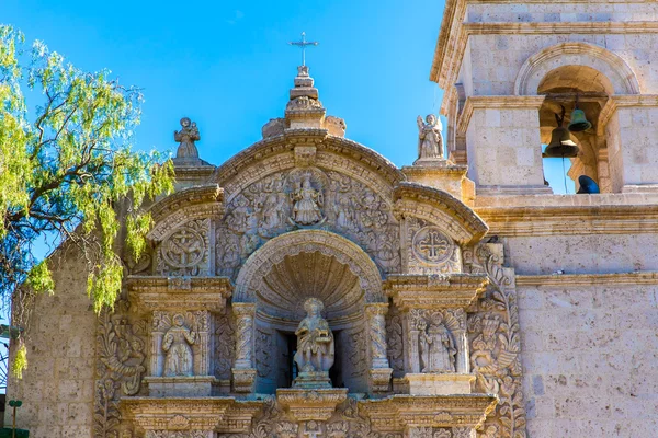 Gamla kyrkan i arequipa — Stockfoto
