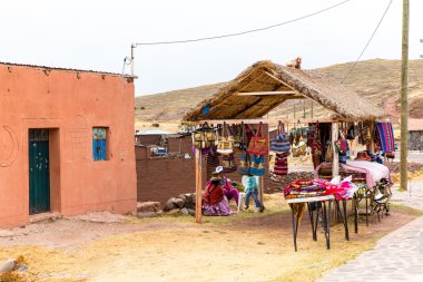 sillustani Hediyelik eşya pazarı