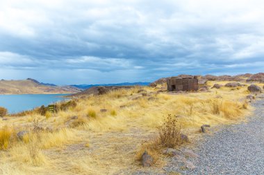 sillustani, peru, Güney Amerika'da mezar kuleleri
