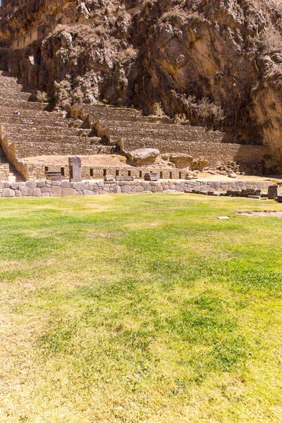 Ruines inca de la Vallée Sacrée dans les Andes — Photo