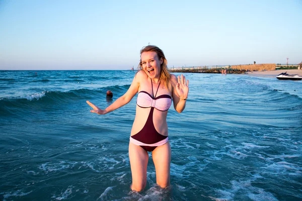 Mooie vrouw. — Stockfoto