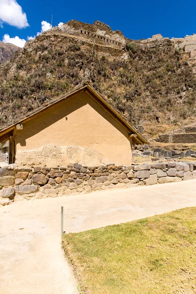 Ruínas incas do Vale Sagrado em Andes — Fotografia de Stock