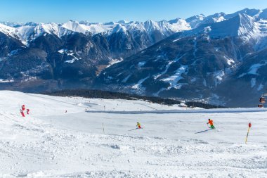 teleferik ve telesiyej ski resort bad gastein Dağları, Avusturya içinde. Avusturya Alplerinde - doğa ve spor arka plan