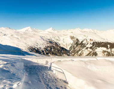 Ski resort bad gastein kış karlı dağlarda, Avusturya, salzburg, Avusturya Alplerinde - doğa ve spor arka iniş