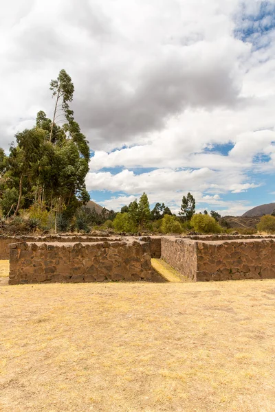 Raqchi, Inca archaeological site in Cusco, Peru  Ruin of Temple of Wiracocha  at Chacha,South America — Stock Photo, Image