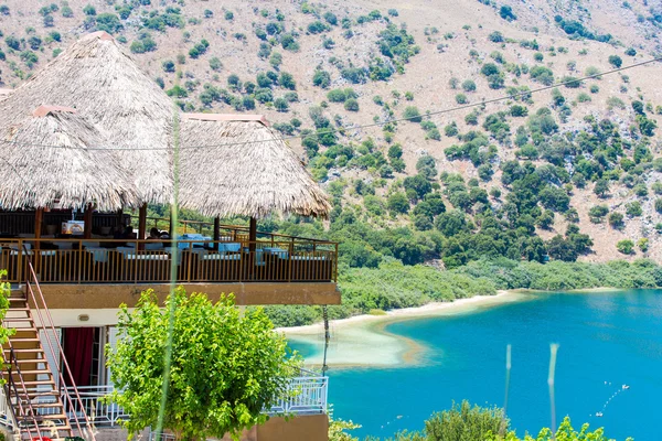 Spiaggia nel villaggio Kavros nell'isola di Creta, Grecia — Foto Stock