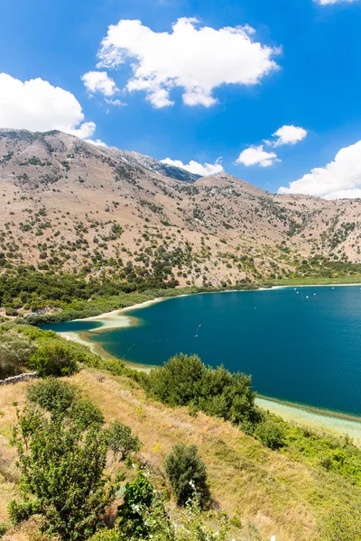 Słodkowodne jezioro w miejscowości kavros na Krecie — Zdjęcie stockowe