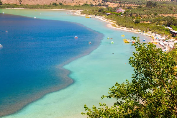 Słodkowodne jezioro w miejscowości kavros w wyspa Kreta, Grecja — Zdjęcie stockowe
