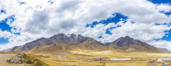 Catena montuosa — Foto Stock