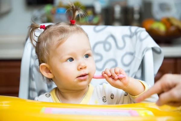 Criança menina desenho — Fotografia de Stock