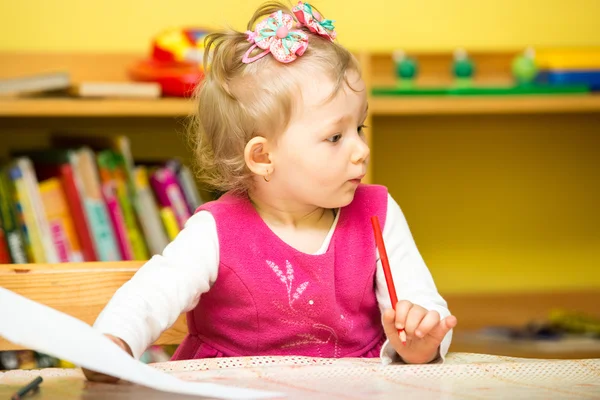 Child girl drawing — Stock Photo, Image