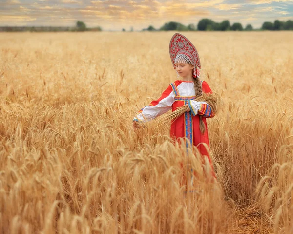 Littl Girl Kid Russian Folk National Sarafan Kokoshnik Standing Golden — ストック写真