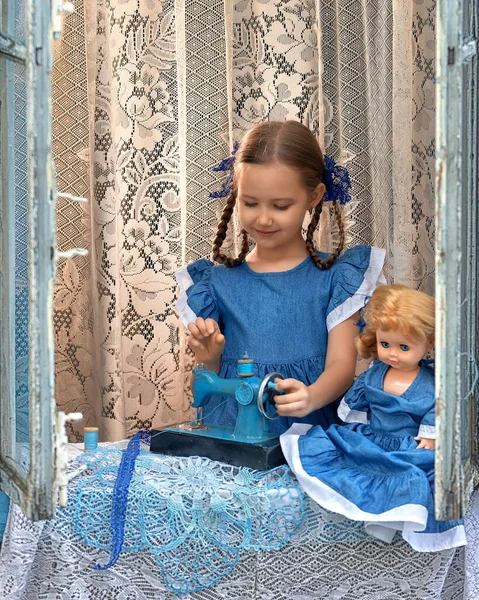 Portrait Girl Kid Tailor Sew Making Dolls Clothes Childrens Sewing — Fotografia de Stock