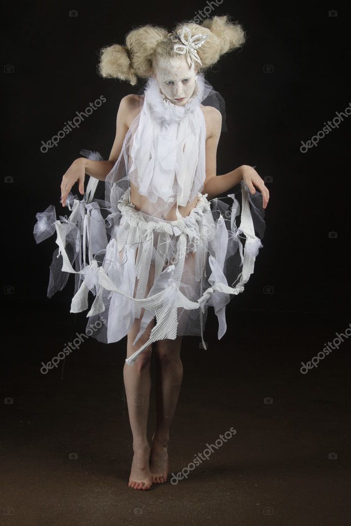 假发的女孩– 图库图片