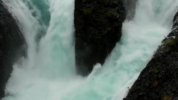 Watervallen van petrohue — Stockvideo